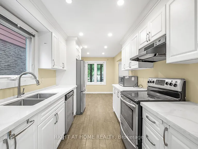 1361 Brands Ct — Photo 6