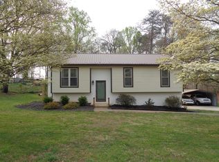 5048 Wrangler Dr, Winston Salem, NC 27101