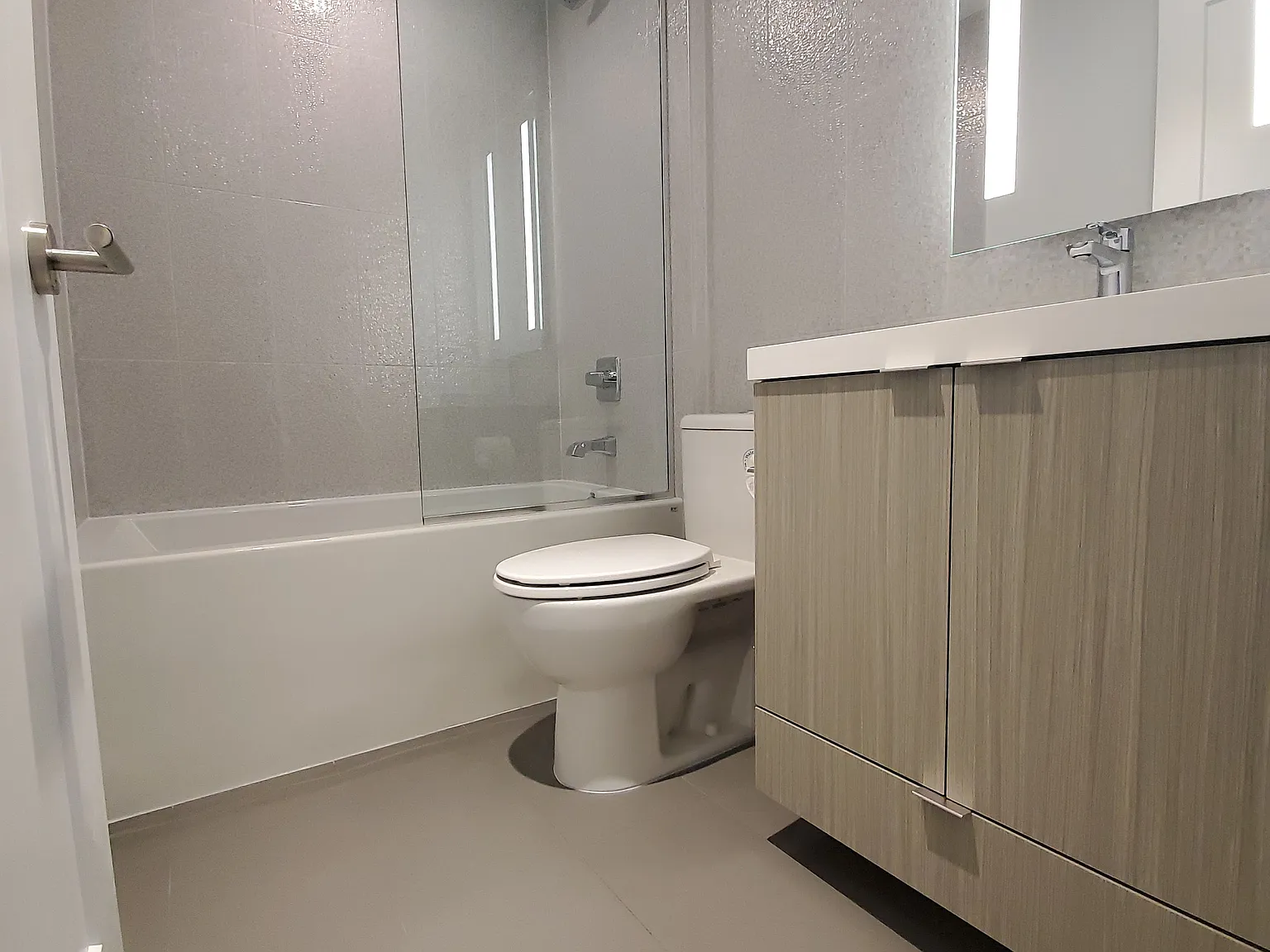 1 bed, $2,500 — Photo 2