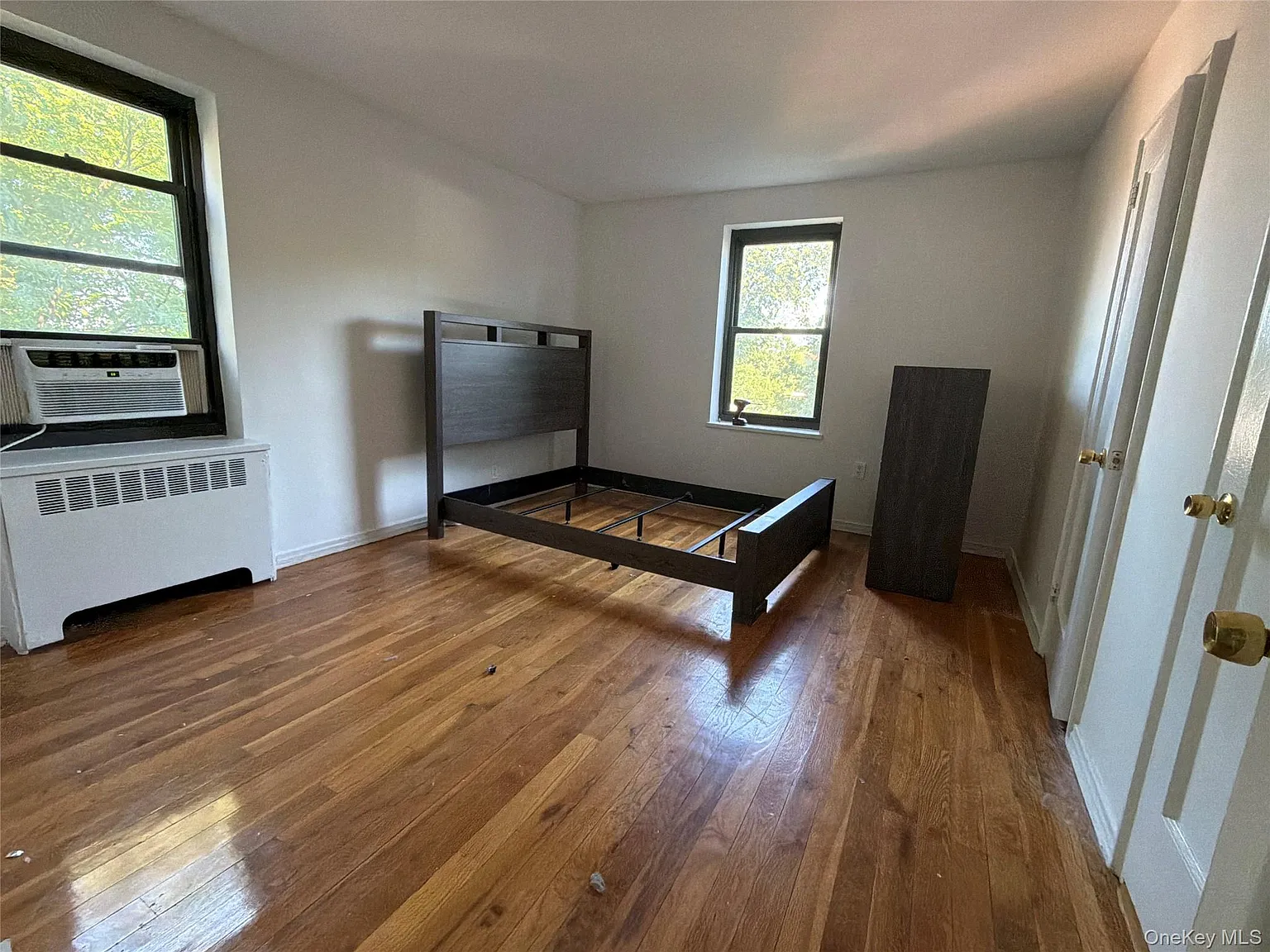 2 bed, 1.0 bath, 925 sqft, $2,755 — Photo 3