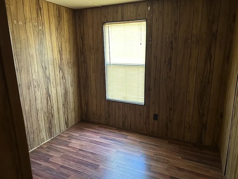 110 Sandy Springs Ln #1 — Photo 8