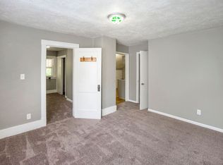 536 S 31st Ave #6, Omaha, NE 68105