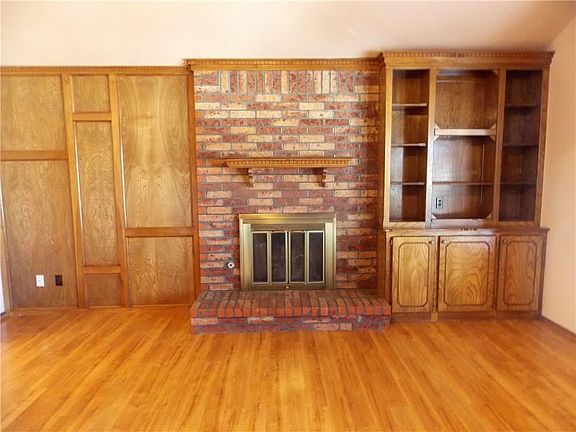 2nd image of 10016 Dover Dr