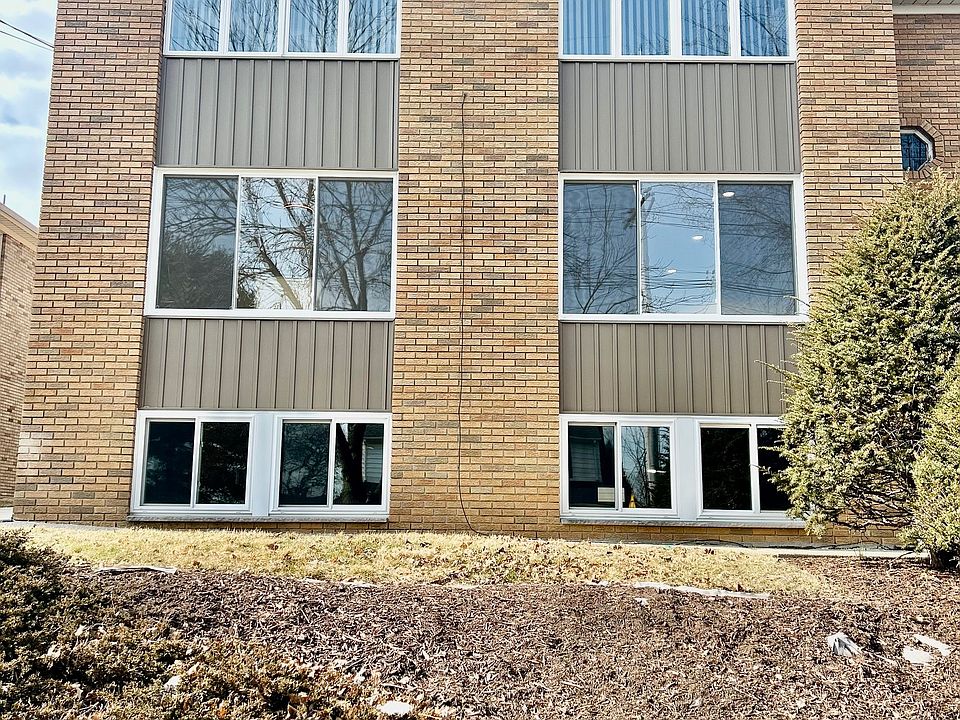 Front Elevation of the home. walk to transportation