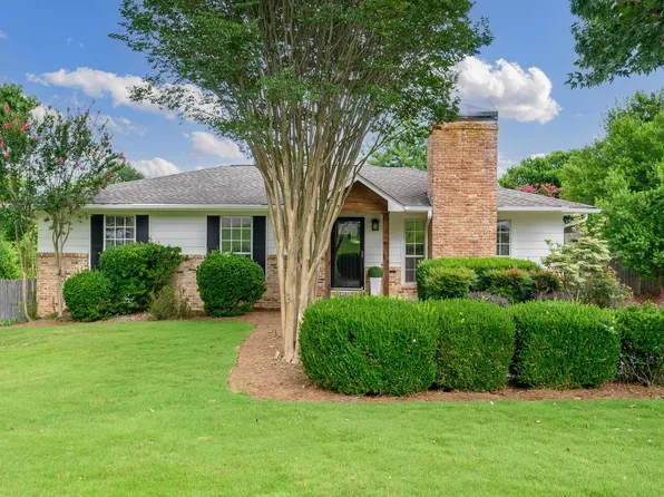 4305 Dolly Ridge Ln, Birmingham, AL 35243