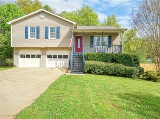 53 Winchester Dr, Euharlee, GA 30145