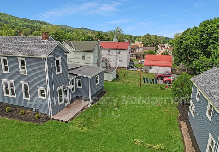 14210 Temple St — Photo 8
