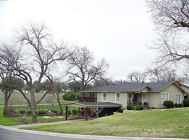 1st image of 2101 W Lotus Ave