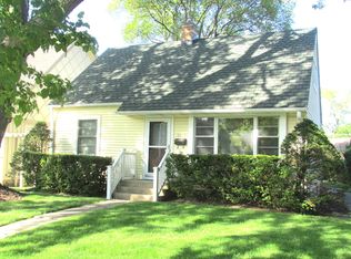 8943 Harms Rd, Morton Grove, IL 60053