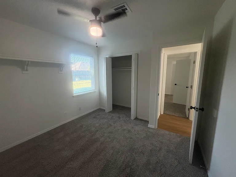 1321 W Pittsburg St — Photo 20