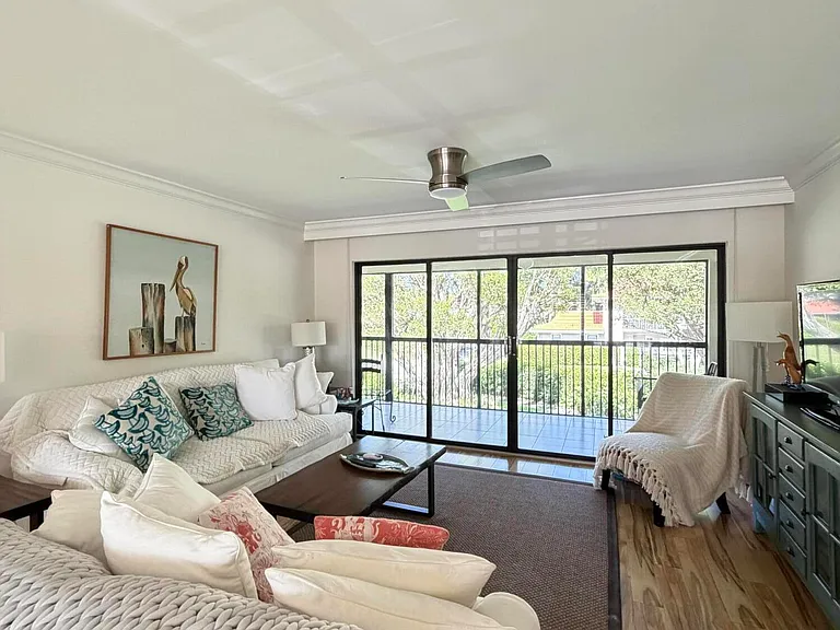 4607 Kittiwake Ct #2 — Photo 3