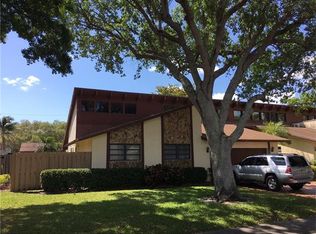 3720 Simms St, Hollywood, FL 33021