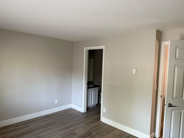 Redmond Park Apts — Photo 69