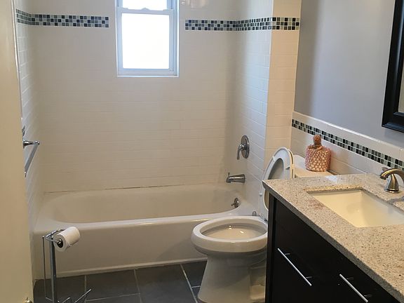 2nd image of 10607 Avenue J