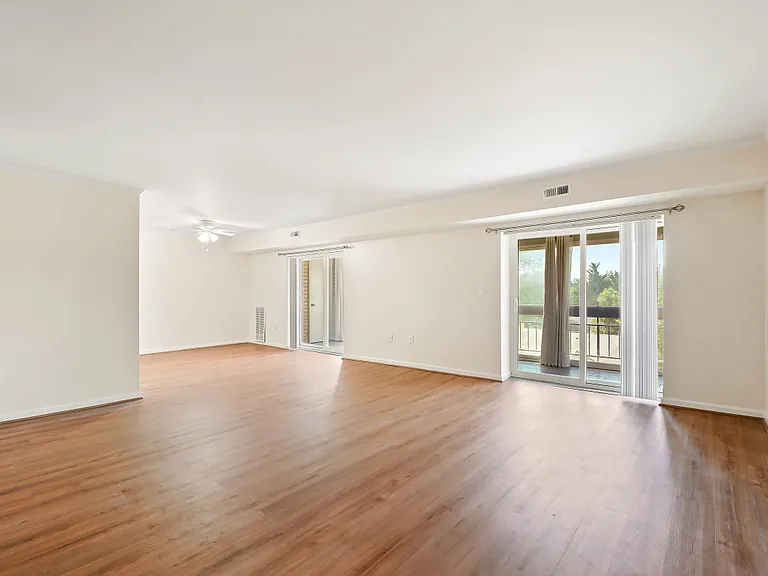 15101 Glade Dr #3G — Photo 6