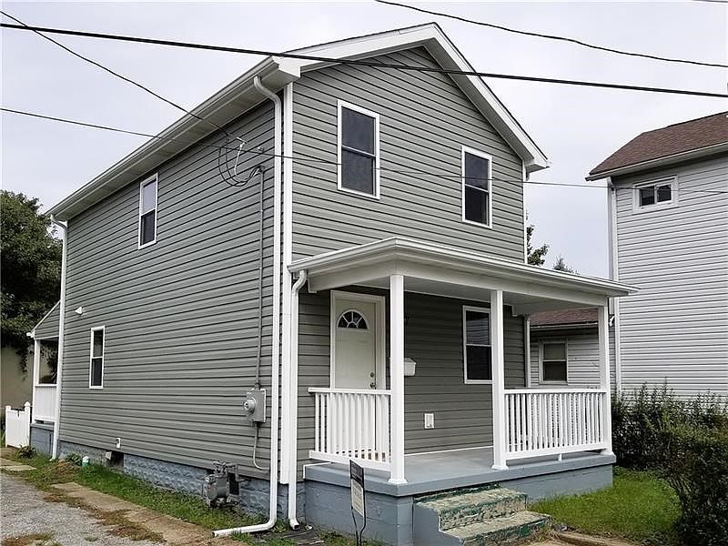 Welcome to 108 Leather Street! Enjoy this quiet neighborhood from the front or back porch!