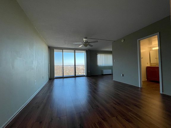 2nd image of 2059 Huntington Ave APT 1502