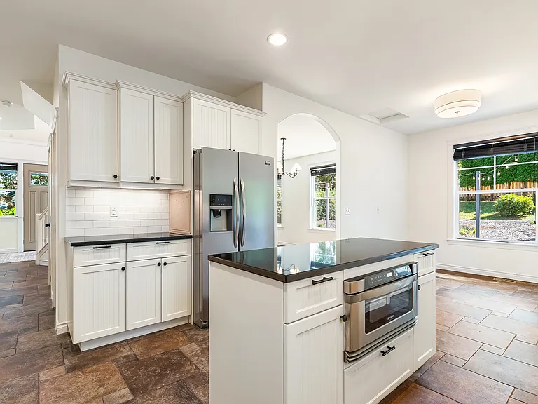 1007 Brookings Pl — Photo 9