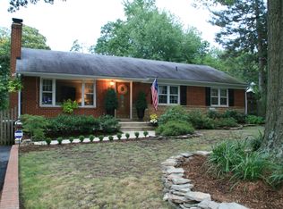 8523 Radford Ave, Alexandria, VA 22309