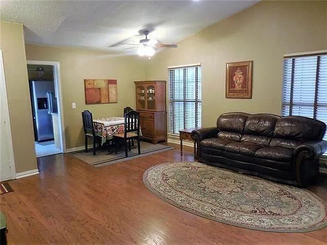 4124 Buckthorn Ct — Photo 5