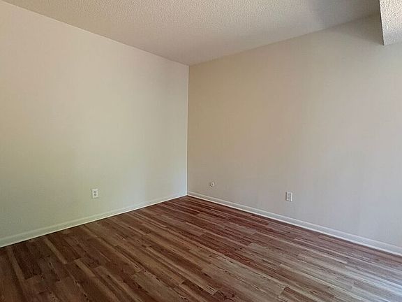 4th image of 3341 E 113th Ter Unit A