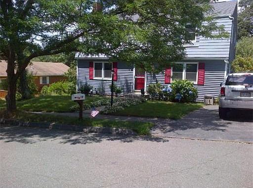1st image of 15 Donnelly Dr