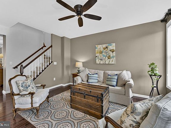 4th image of 206 Croft Sq