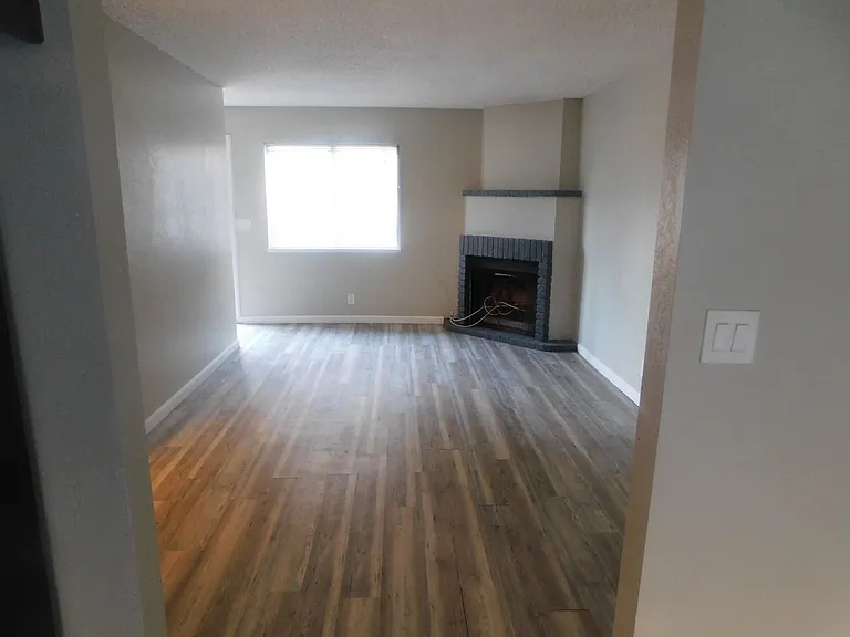 513 E Ridgecrest Blvd — Photo 14