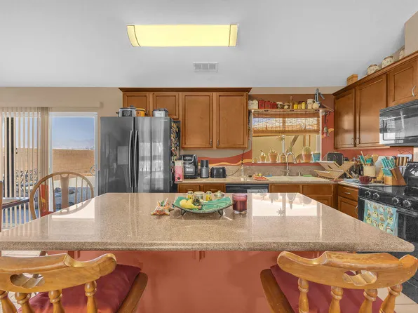 2659 Pioneer Ave, Thermal, CA 92274