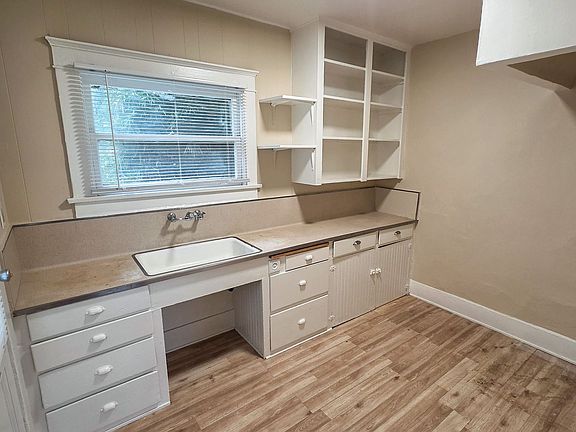 5th image of 7216 Friends Ave #72165