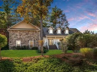 144 Tall Timbers Trl, Hendersonville, NC 28792