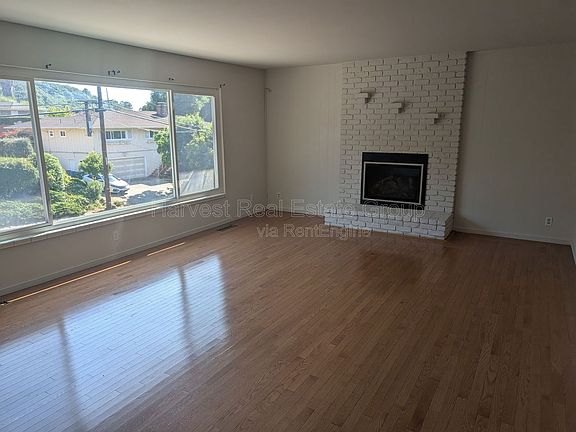 2nd image of 82 Elysian Fields Dr
