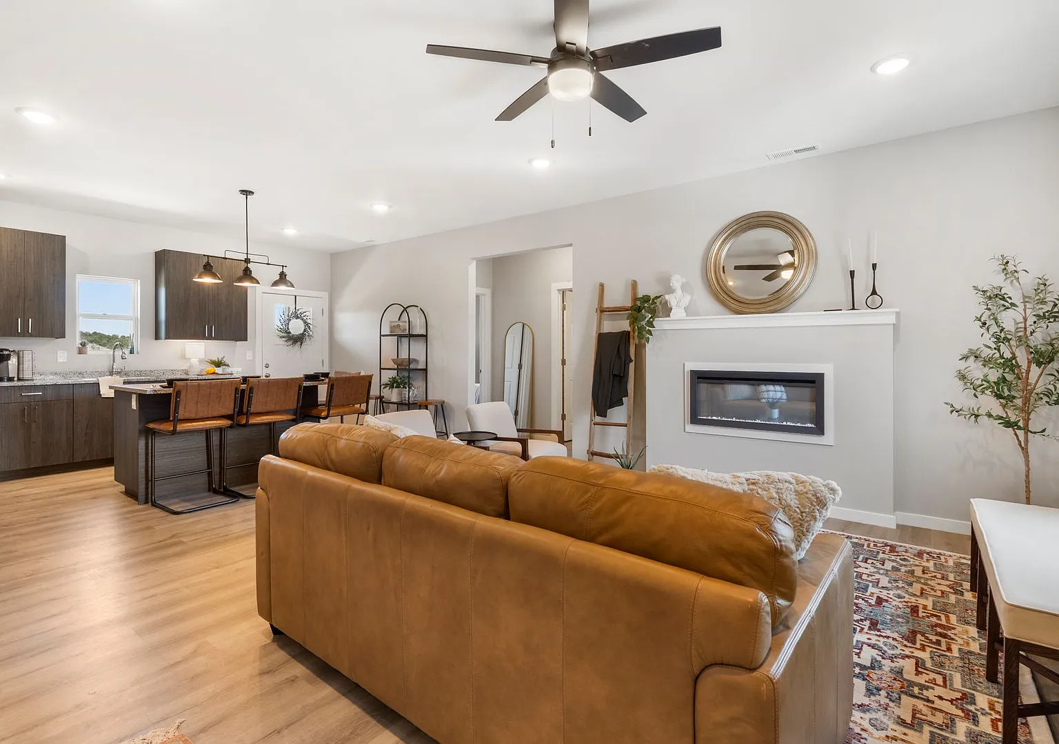 Now Leasing! Brand New 3 Bed, 2 Bath Home in the Heart of Bolivar — Photo 3