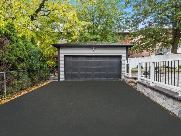 54 Lawton Avenue image 3 of 26