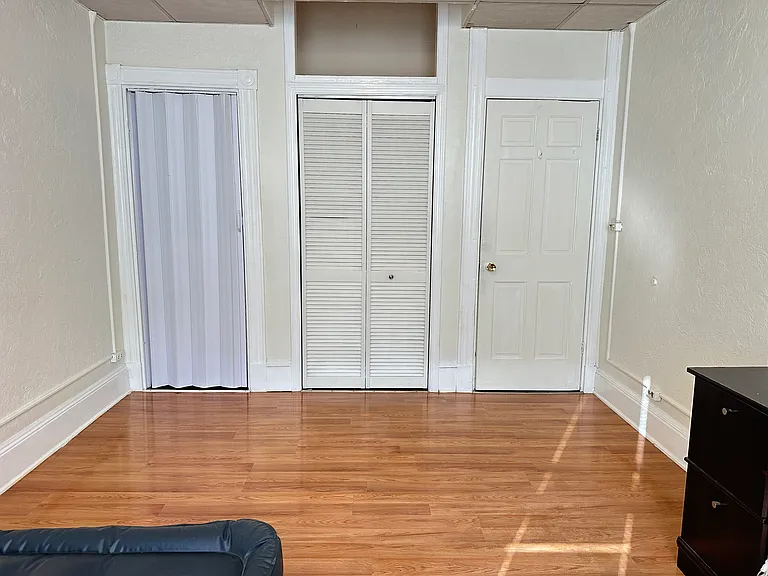 3 Linden St #B — Photo 16