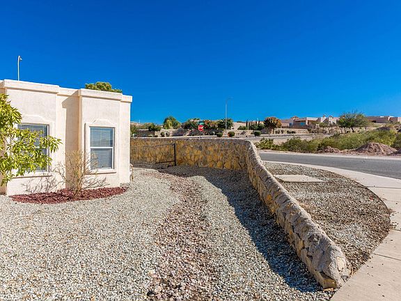 3rd image of 2700 Scenic Cir