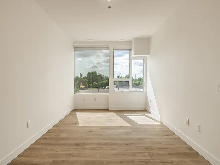 1600 James Naismith Dr — Photo 35