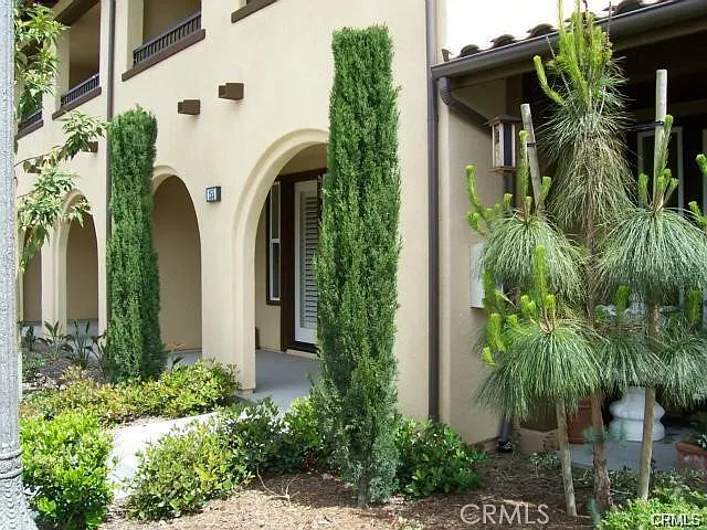 3 bed, 1730 sqft, $4,650 — Photo 1