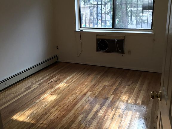 4th image of 5212 94th St #2