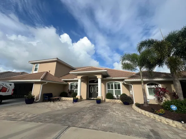 241 Waterside Dr, Indian Harbour Beach, FL 32937