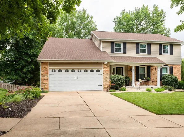 3631 Whispering Ridge Ln, Saint Louis, MO 63129