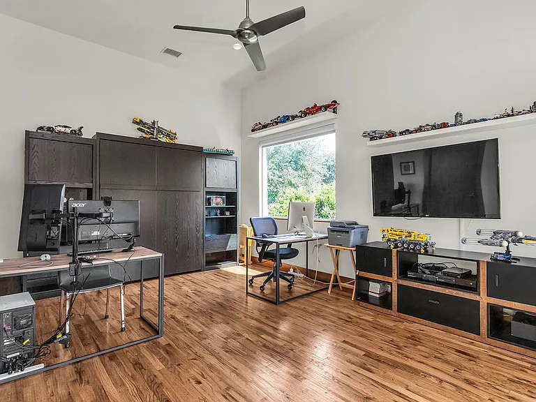 10027 Hillsdale Ln — Photo 19