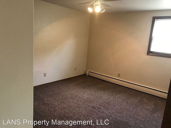 4th image of 1610 University Dr SE APT 8