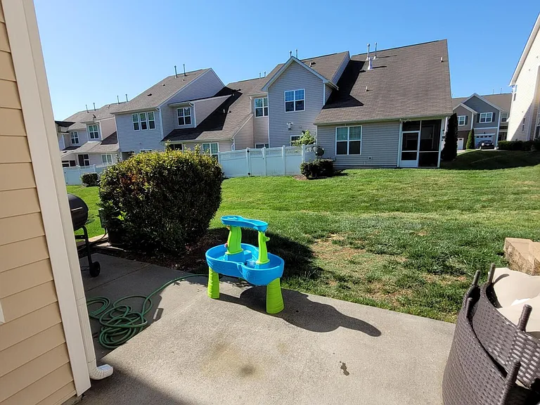 7221 Terregles Dr — Photo 2