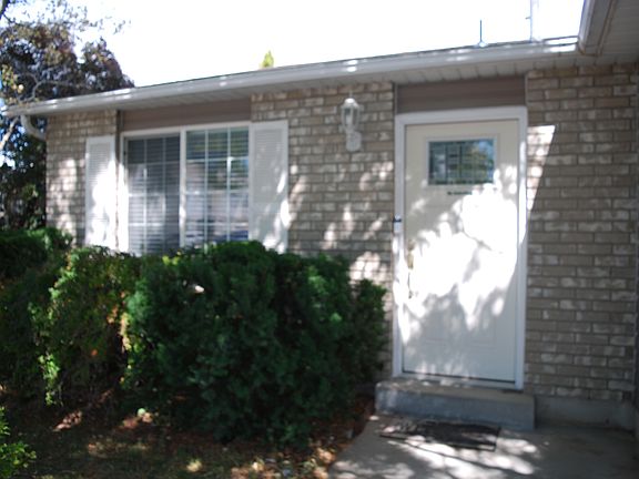 5th image of 2917 S Flair St