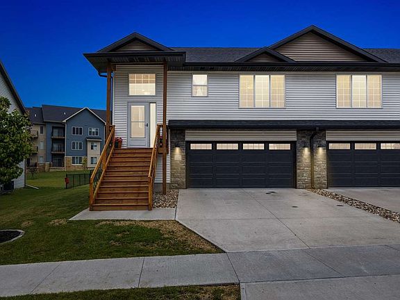 2nd image of 1022 Creekside Dr