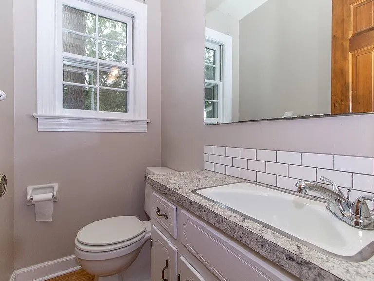 101 Bramblewood Dr — Photo 3