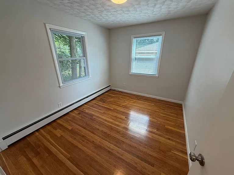 544, 546, 546-1/2 Chandler Street — Photo 14