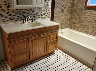 14 Everard St #2, Worcester, MA 01605