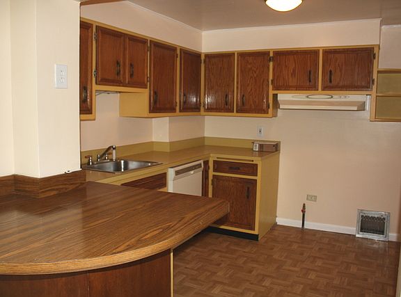 5th image of 3823 S 58th Ct